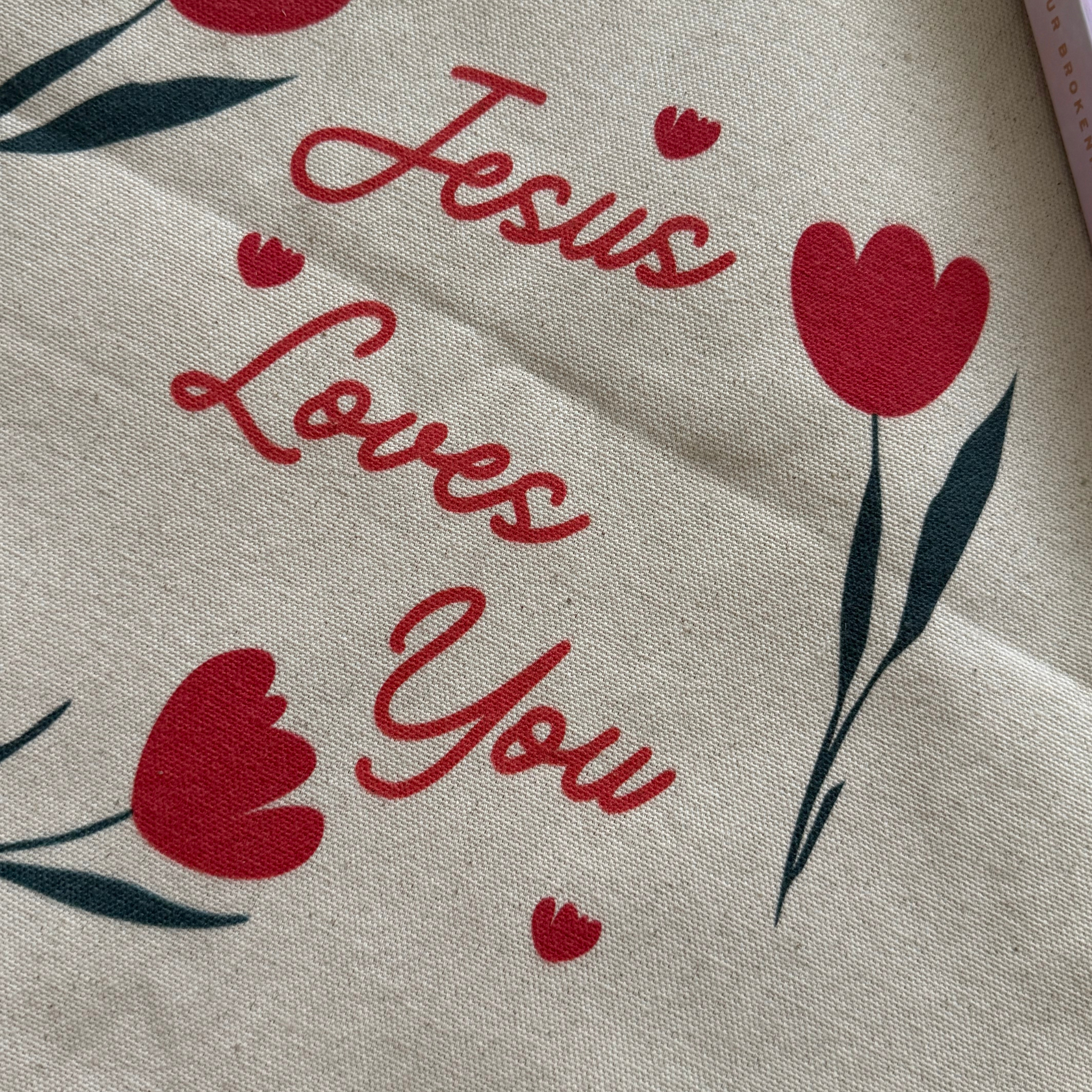 JESUS LOVES YOU